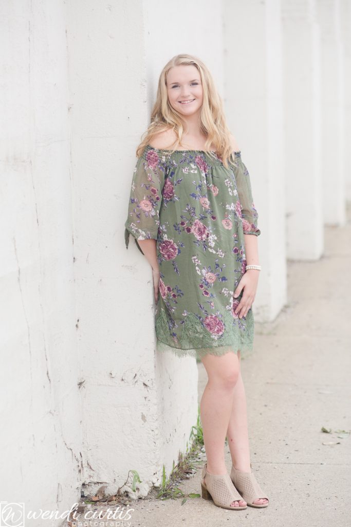 senior girl photo